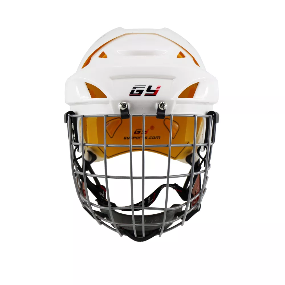 Kask hokeisty na okrągłą głowę